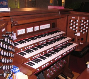 One of Susan’s old friends, the pipe and digital organ at the Highlands United Methodist Church, Highlands, NC<br />